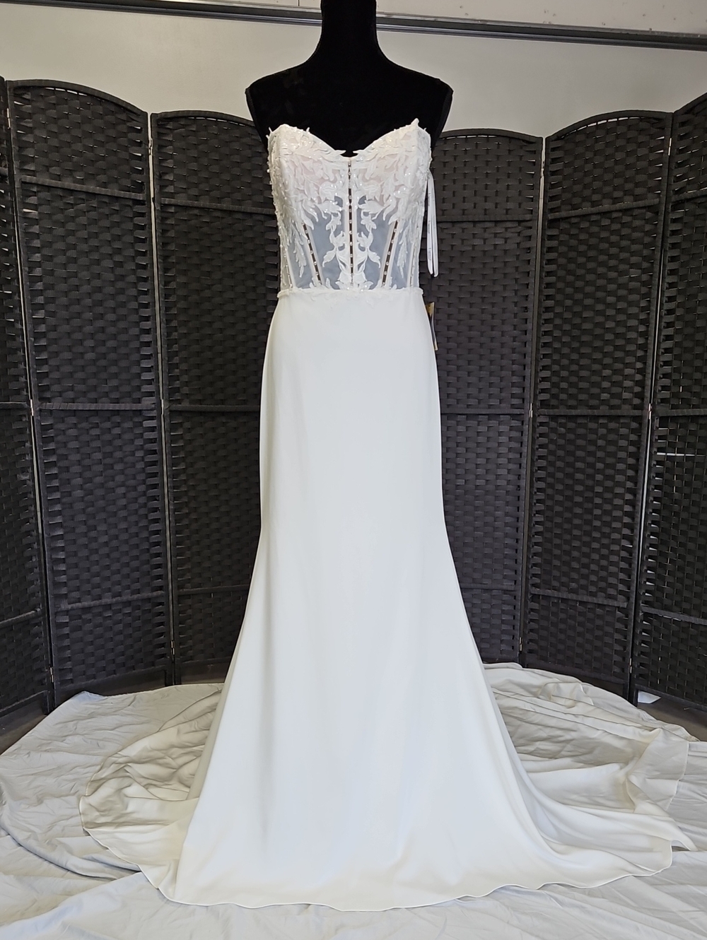 Size 14 ivory strapless boustier satin sheath wedding dress by L'Amoure NWT